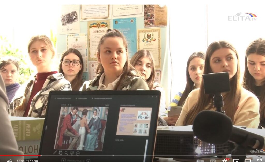 SPECIALIȘTI DIN REZINA ȘI SOROCA INFORMEAZĂ TINERII DESPRE TBC:
