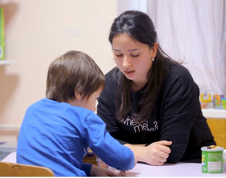Centru de zi pentru adolescenții cu tulburări din spectrul autismului.